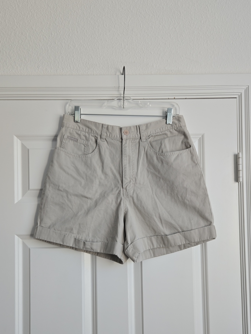 Calvin Klein Jeans Light Beige Roll-Cuff Women's Shorts